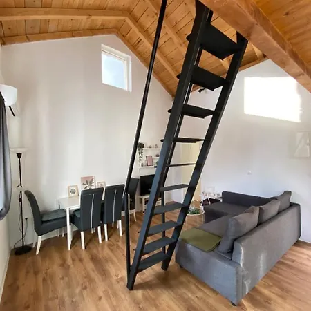 Kuca Za Odmor Astrea Nyaraló *